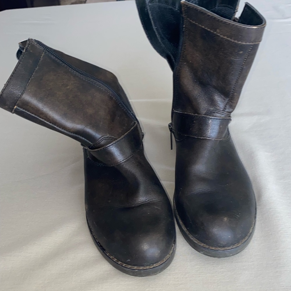 Women’s brown Harley Davidson boots size 8m
